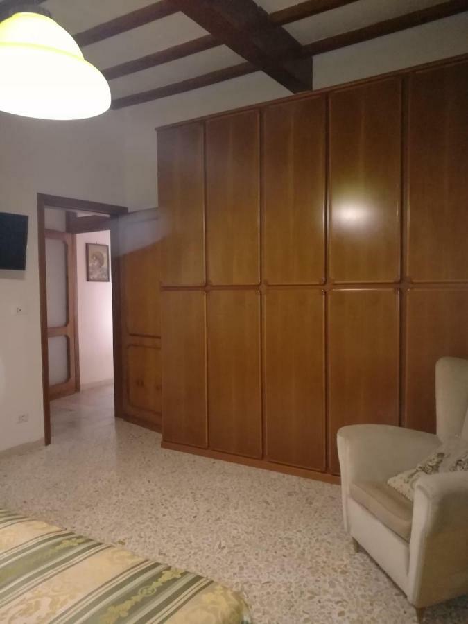 La Terrazza Apartment คิอูซี ภายนอก รูปภาพ